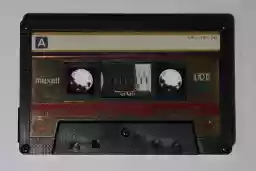 'maxell' in a higher resolution