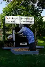 'Bäckerin und Ofen' in a higher resolution