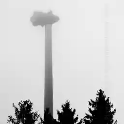 'Turm mit Generator Windkraftanlage' in a higher resolution