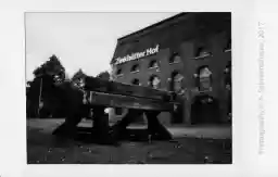 'Gebäude und Prellbock' in a higher resolution